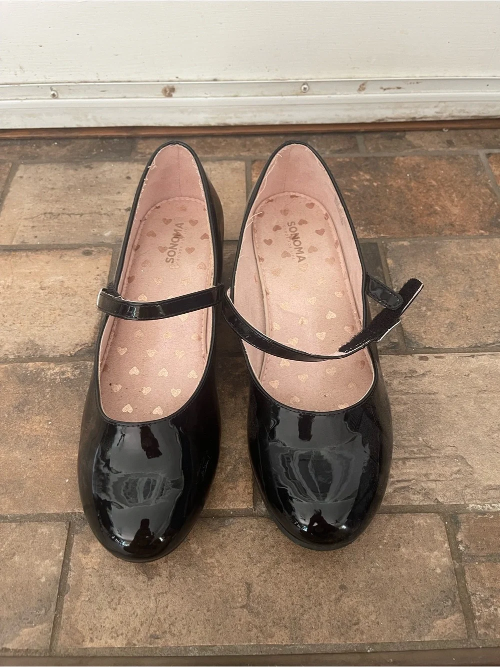 Sonoma Black Patent Mary Jane Shoes with Pink Heart Insole Detail